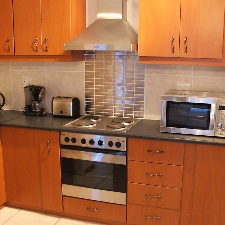 Scorpio Guest House Vredenburg Bagian luar foto